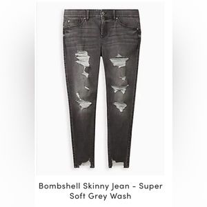 *ISO* Bombshell Skinny Jean - Super
Soft Grey Wash 18S